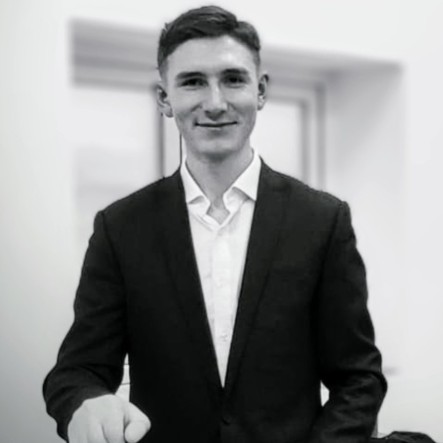 Sunt gata să accept orice funcție