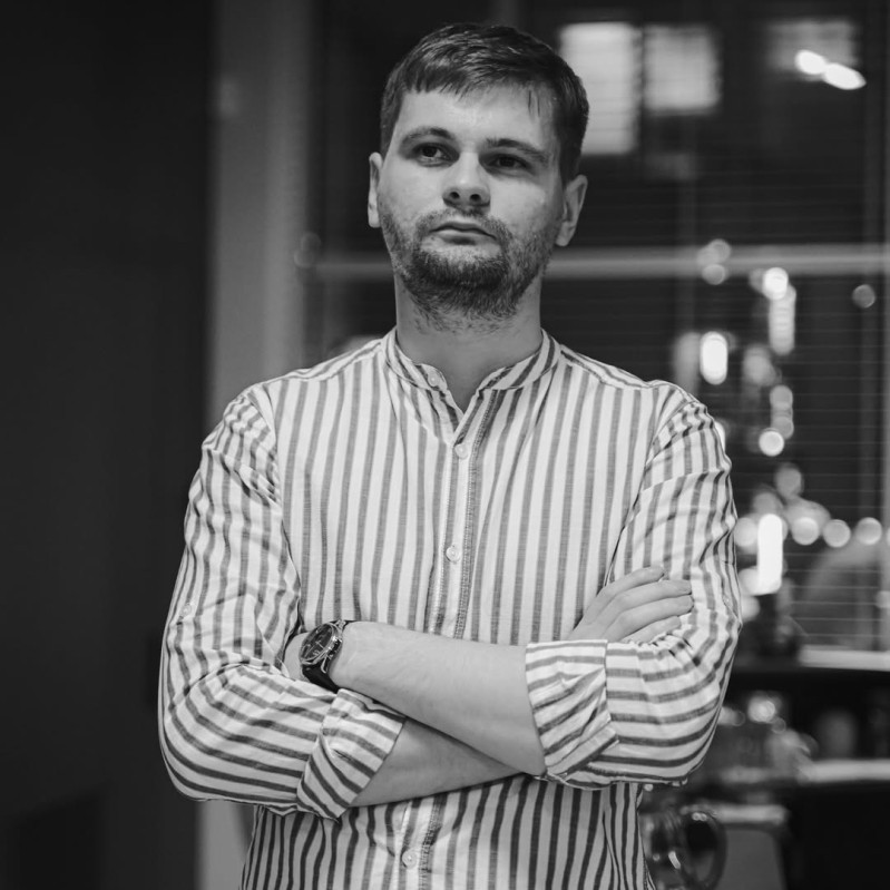 Specialist în Tehnologia Informației