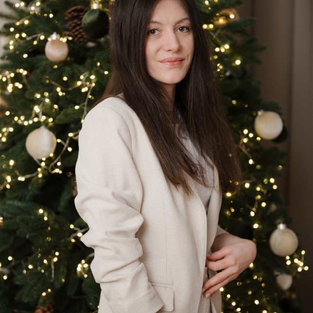 Casier contabil, Manager de oficiu,Receptionistă